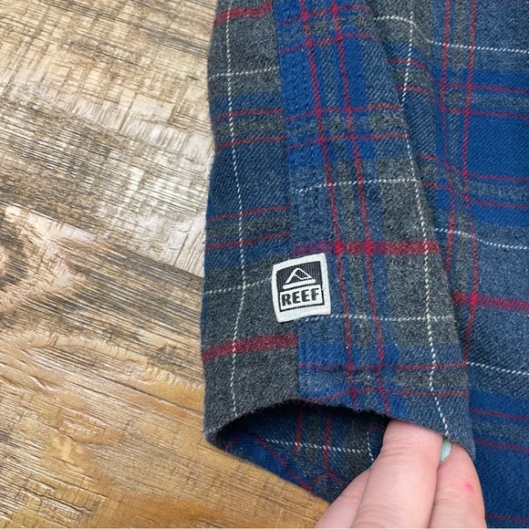 Reef Men’s Large Flannel Plaid Button Down Shirt Gorpcore Hiking lunberjack - Picture 9 of 10